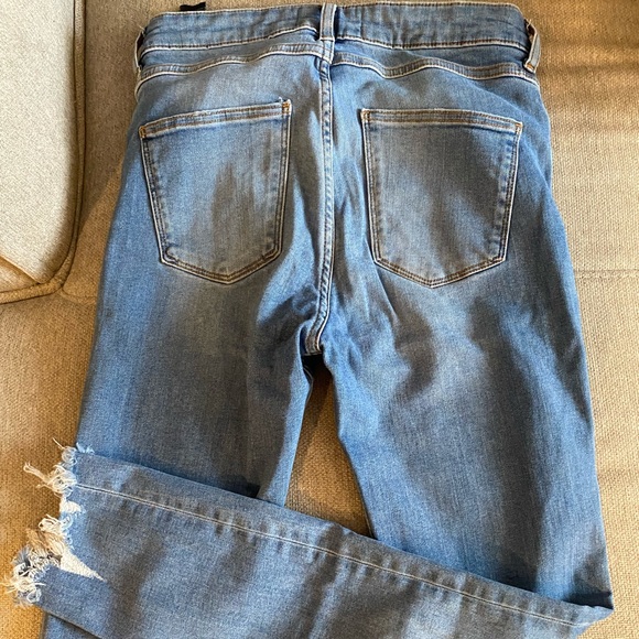 ZARA Women Size 8 Jeans! - Picture 5 of 6